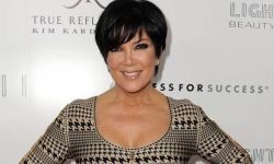 كريس جينر تعلن إصابتها بورم